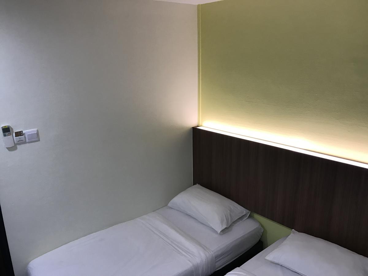 L Hotel At 51 Desker Сингапур Екстериор снимка
