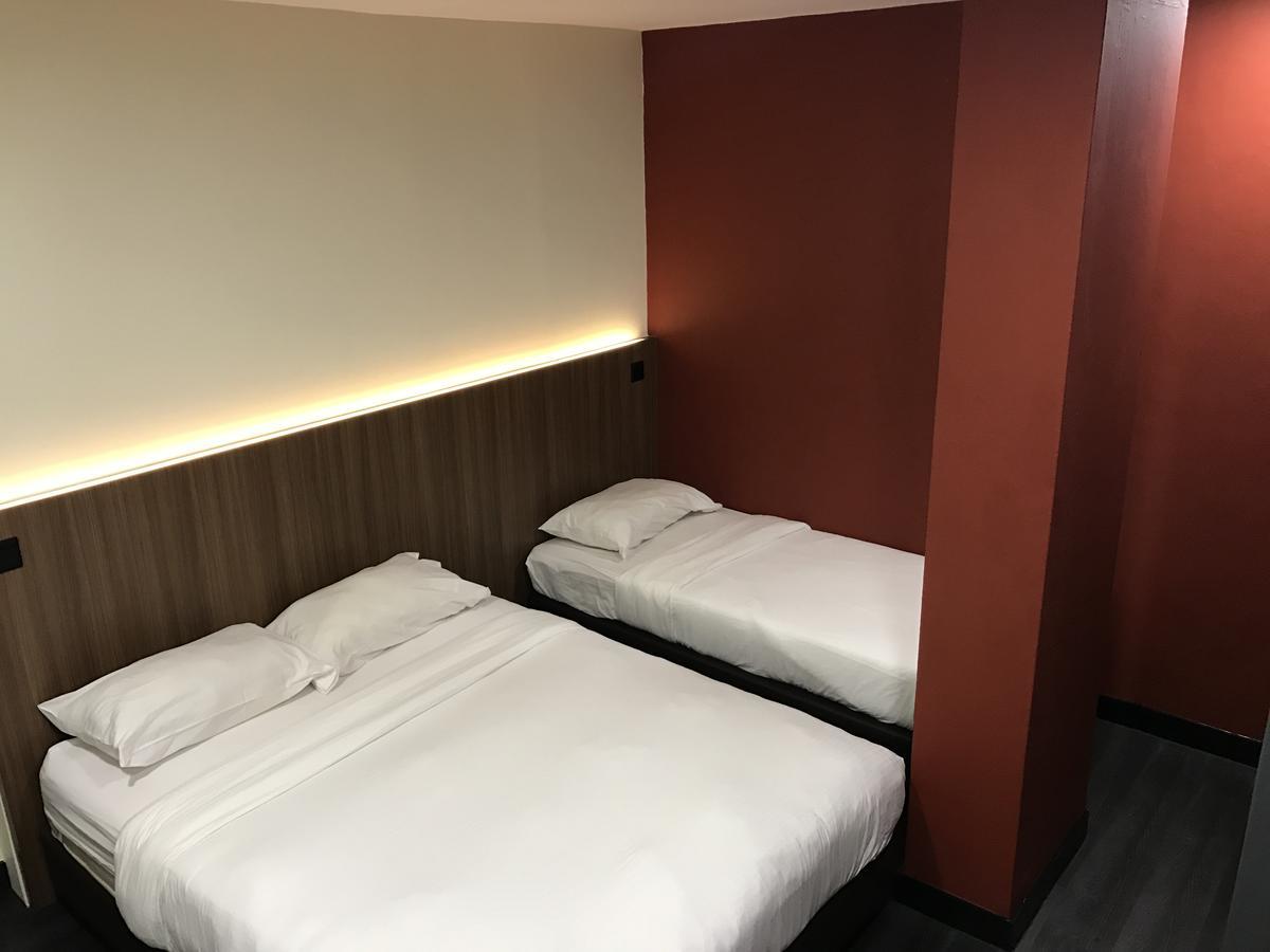 L Hotel At 51 Desker Сингапур Екстериор снимка