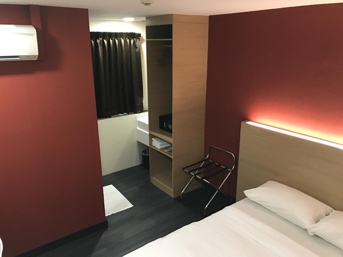 L Hotel At 51 Desker Сингапур Екстериор снимка