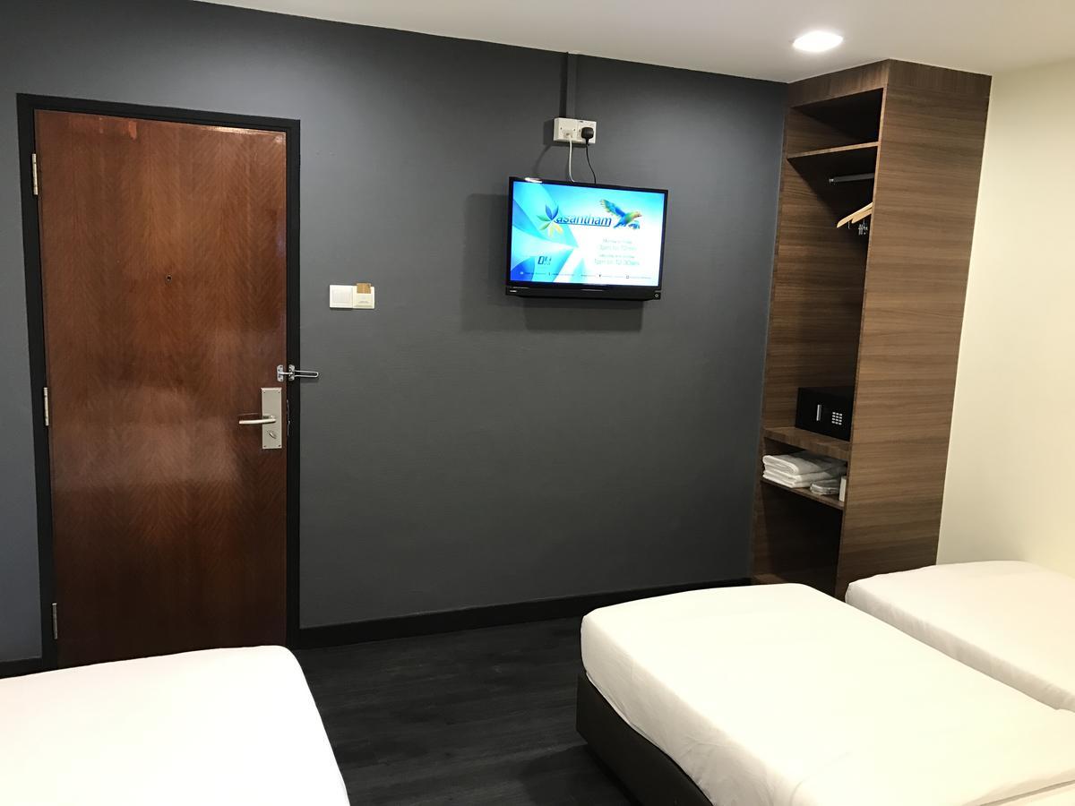 L Hotel At 51 Desker Сингапур Екстериор снимка